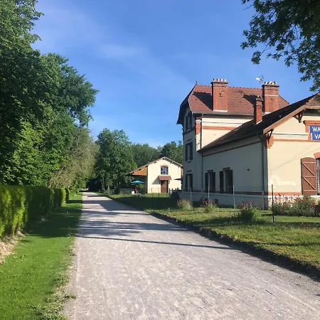 Ancienne Gare Du Val Des Bois Villa
